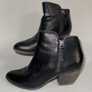 FRYE Judith Black Leather Zip Heeled Casual Ankle Bootie Boots Womens Size 7M